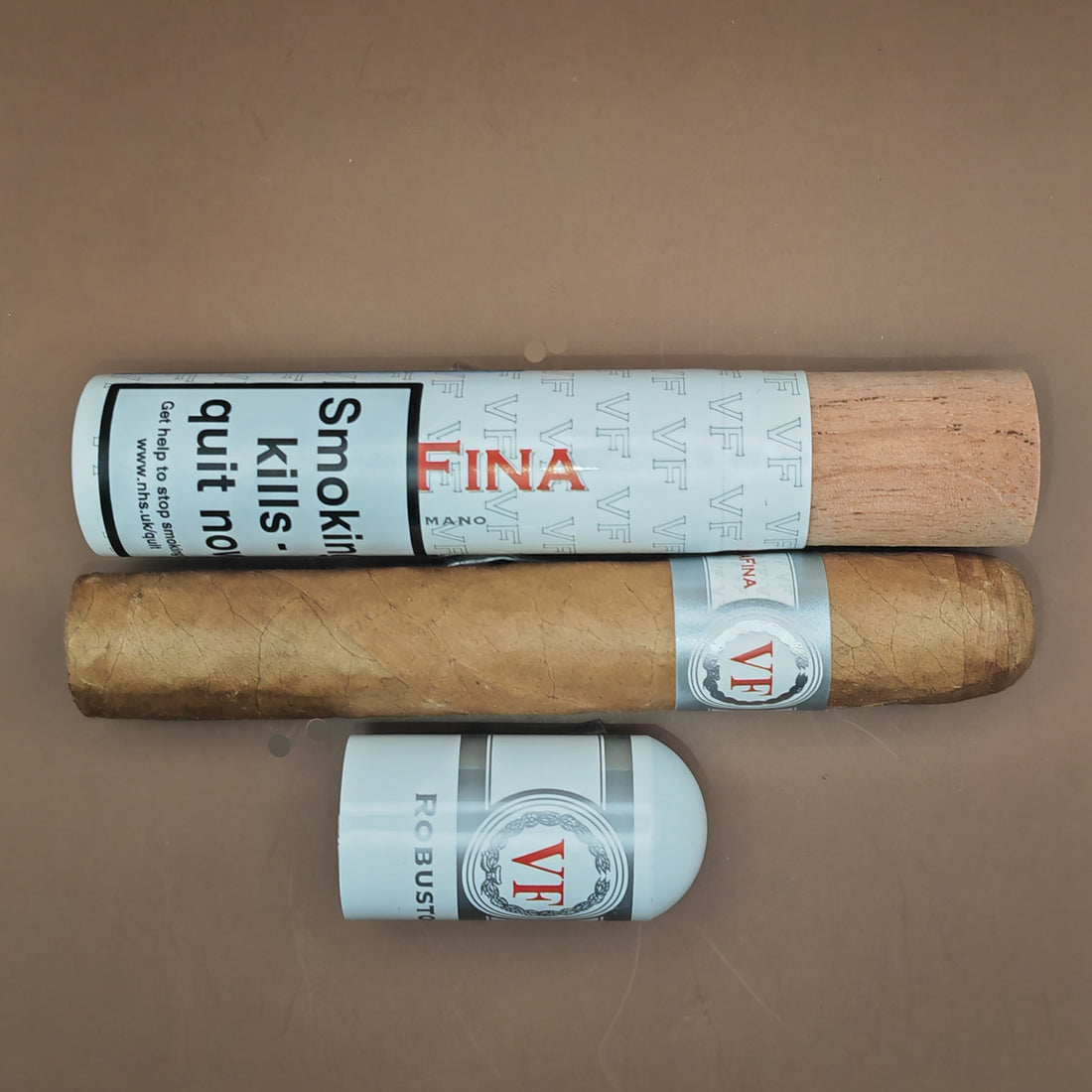 Vegafina Classic Robusto Review: Tasting Notes, Score & Perfect Pairing
