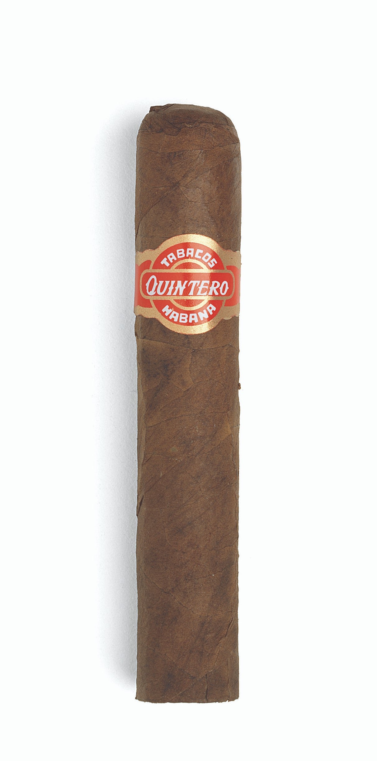 Cigar with a Qunitero label on a white background